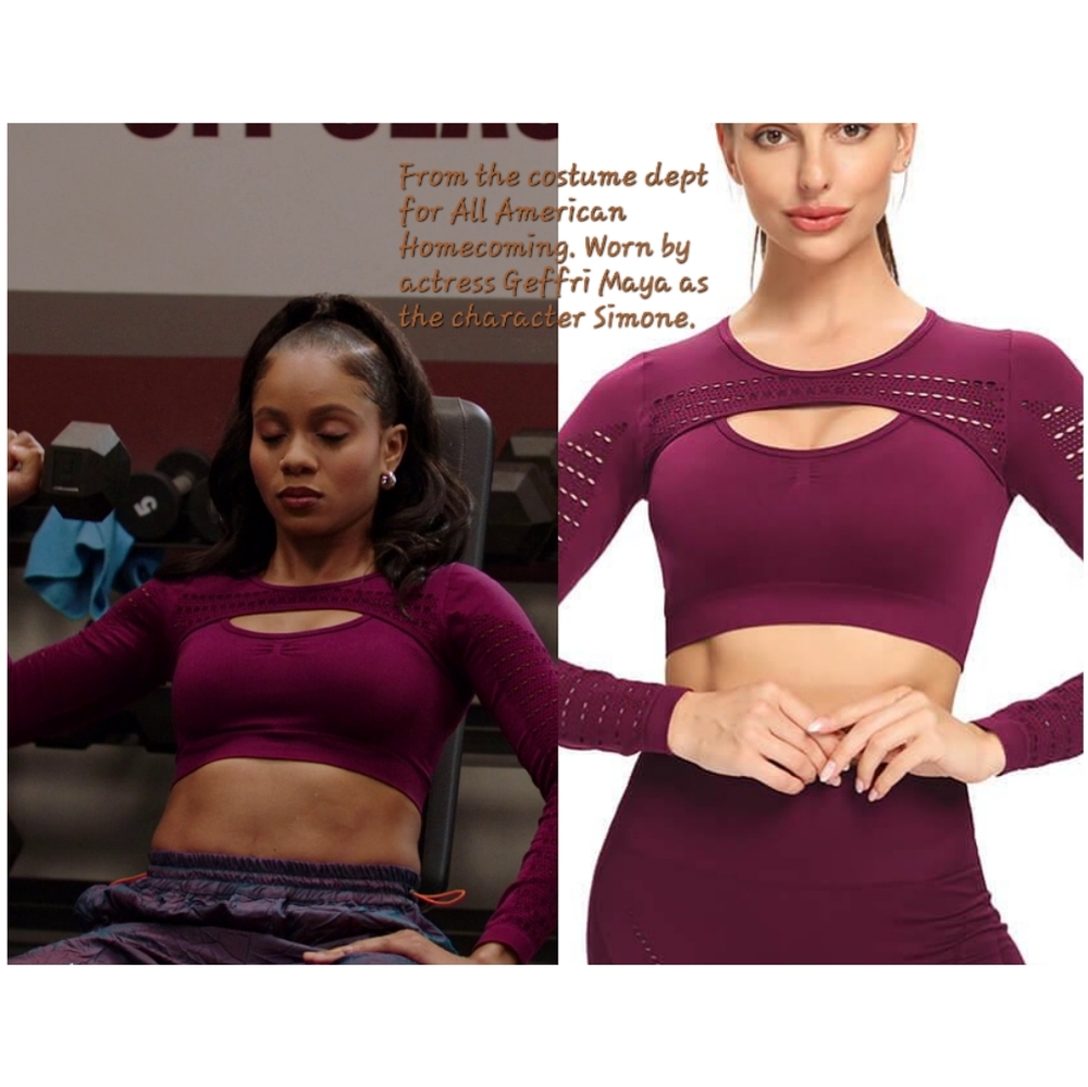 Long Sleeve Cutout Crop Top in Burgundy Size S